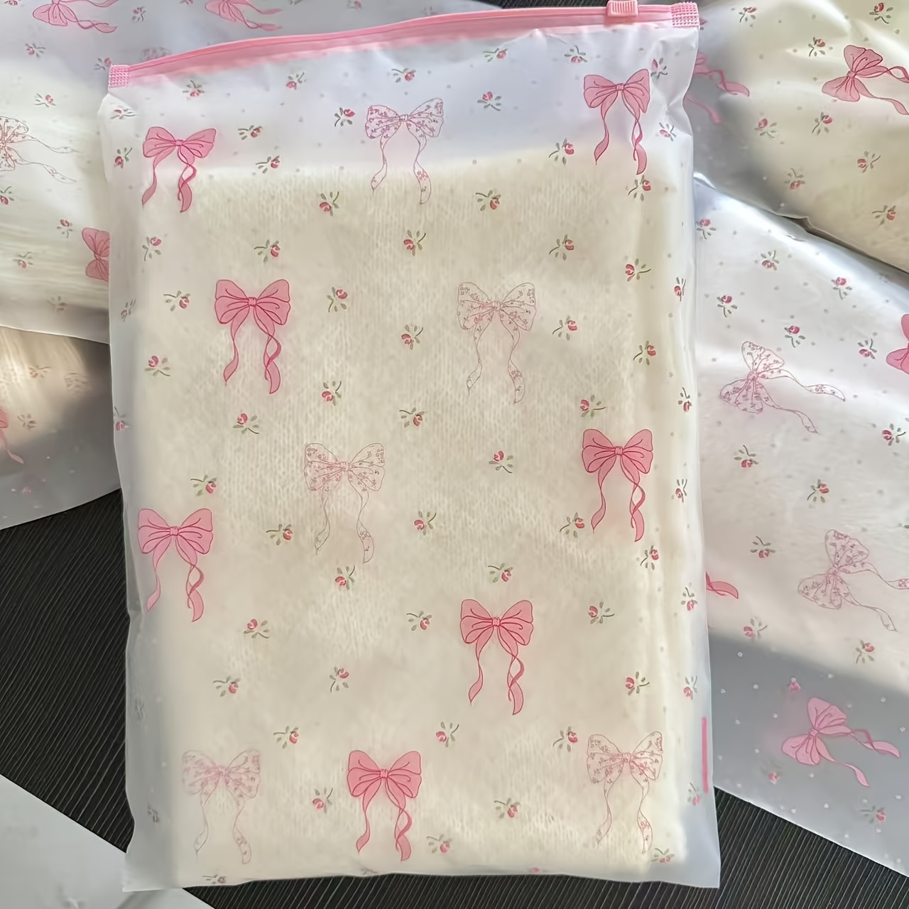 TEMU 5pcs Of Sealed Bags For Organizing Clothes With Bows, Essential For Outdoor Travel And Sorting Luggage During Business Trips