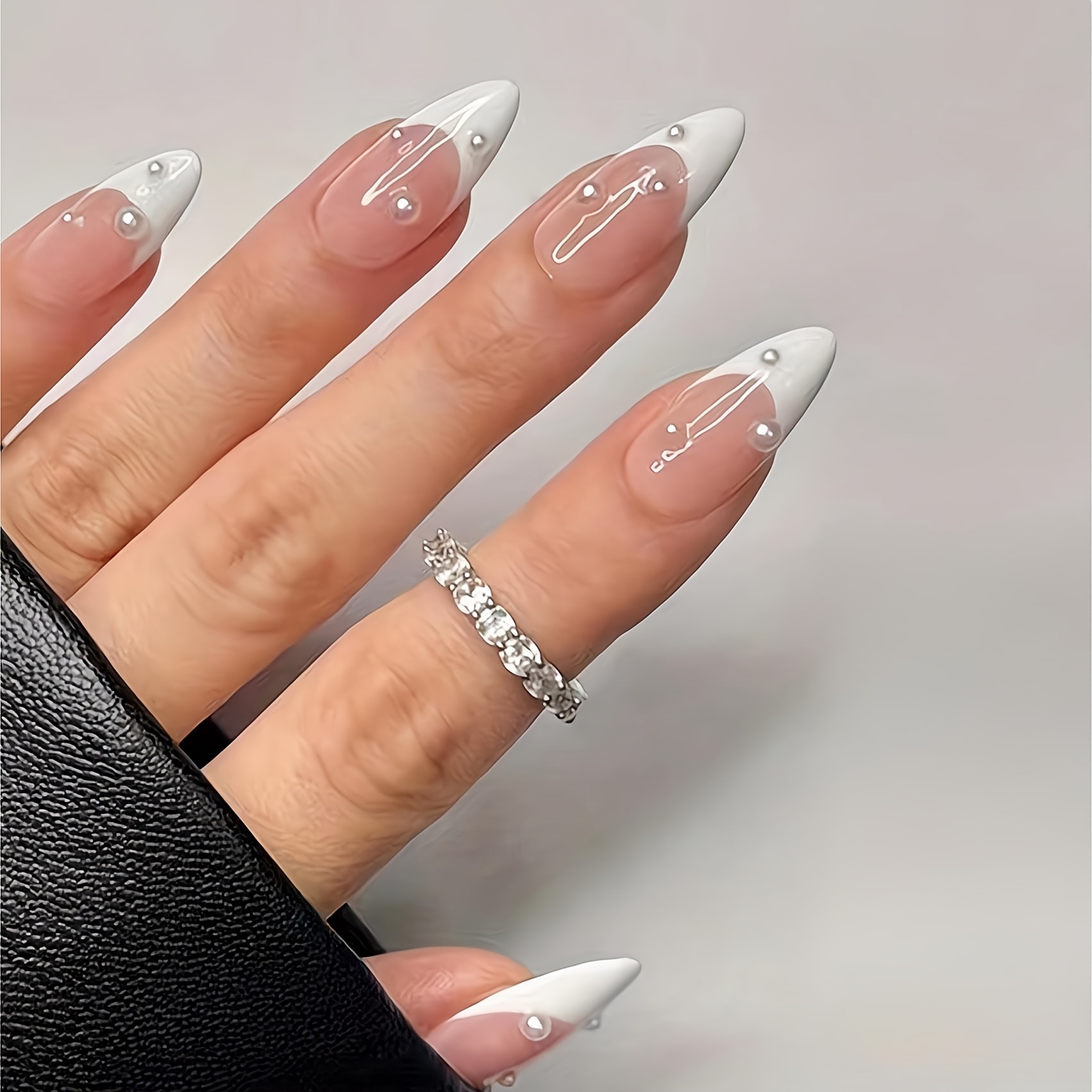 Add 24pcs Of Medium-length White- Pearl Nail Art Patches, High-end Wearable False Nail Patches Set And Nail Rub, Suitable For Ladies And To Wear In Scenes Of Parties And Dances