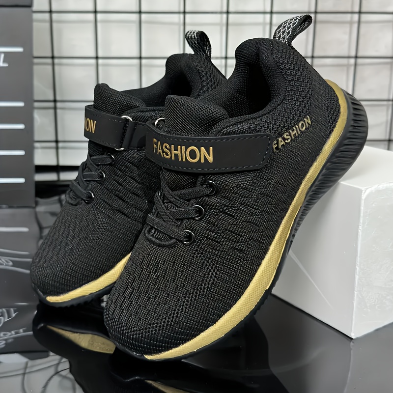 nike run black gold revolution