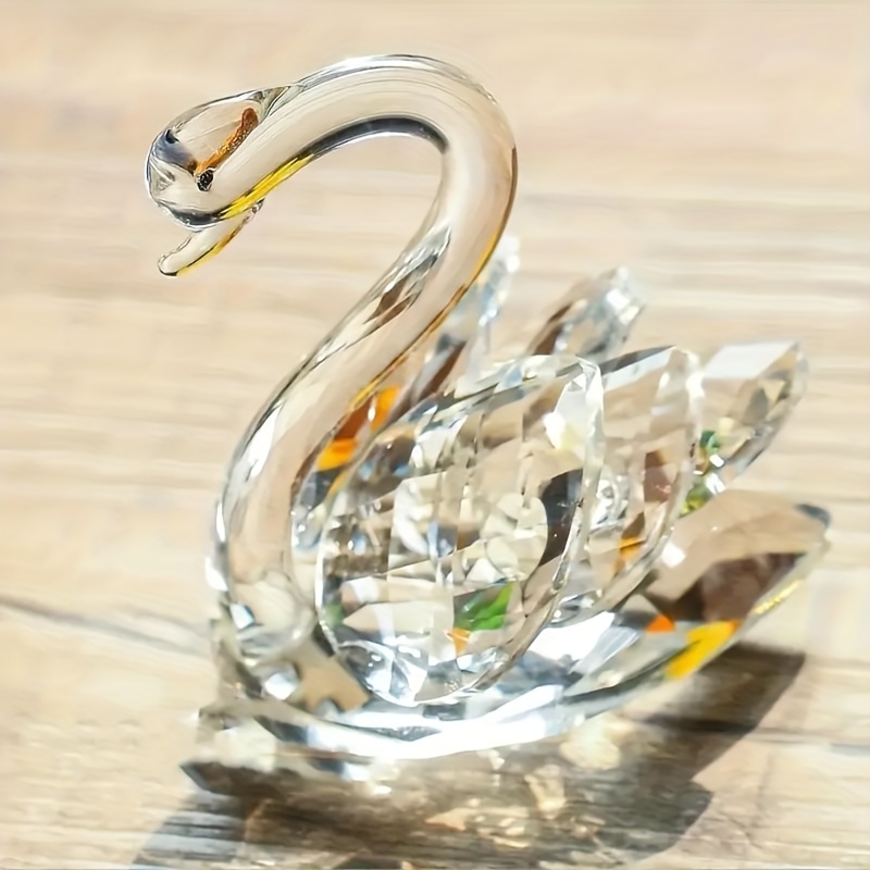 Image of Elegant Artificial Crystal Swan Statue: A Versatile Home Decoration Gift For Christmas, Halloween, Thanksgiving, Valentine's Day, And Mother's Day