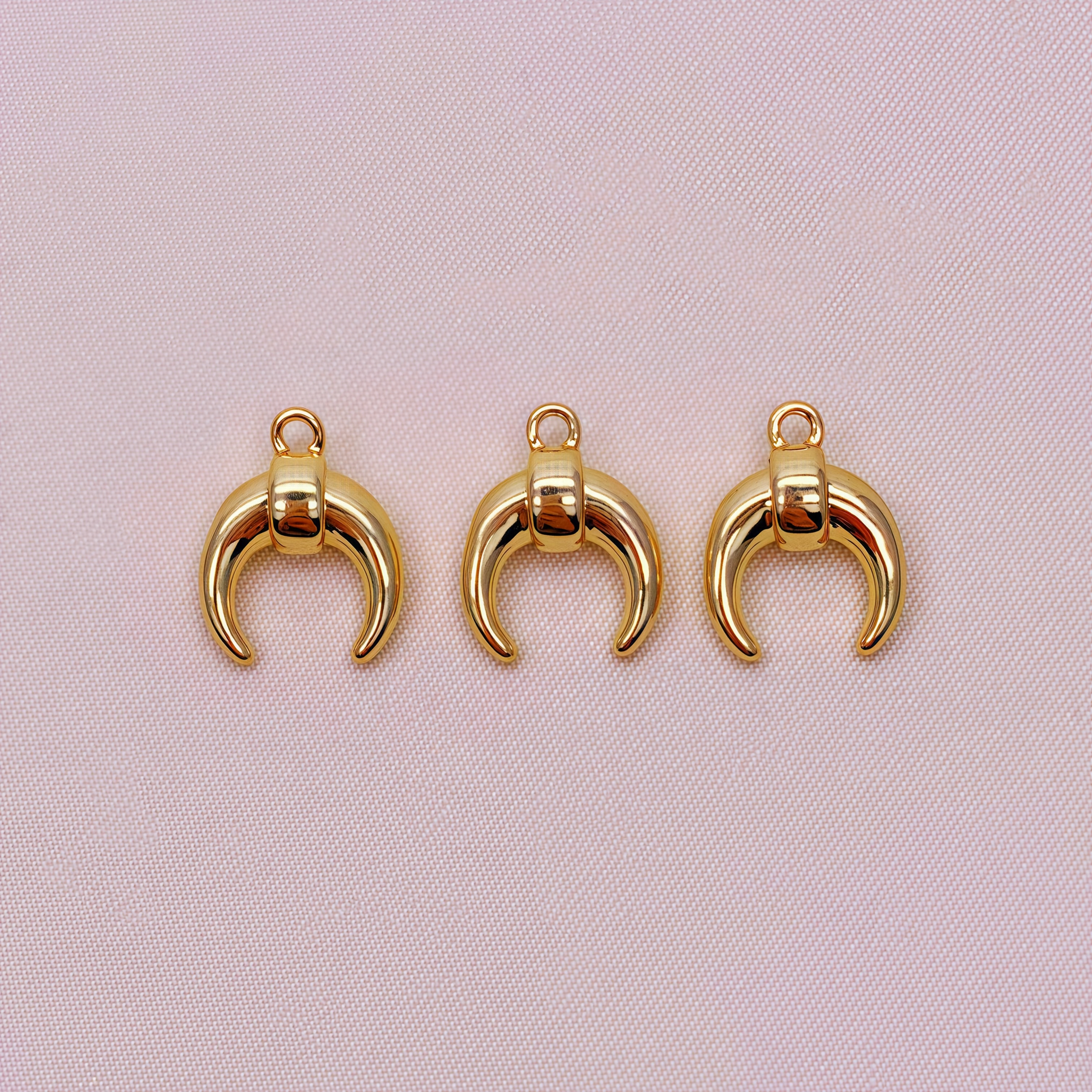 TEMU Juego de 3 colgantes de media luna chapados en oro de 18K - Joyería de cobre fácil y elegante, adecuada para collares, pulseras y aretes,