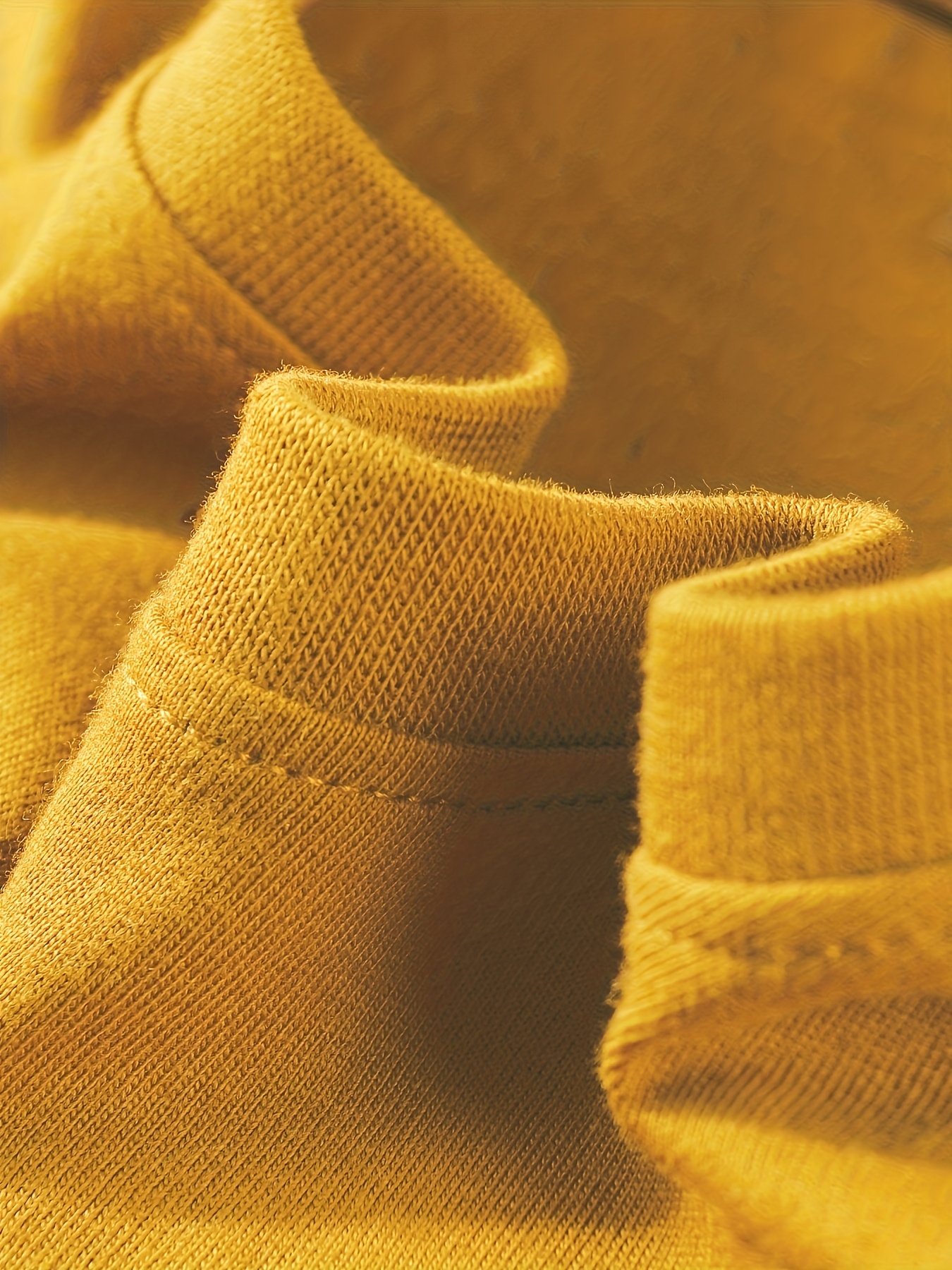 Men'S Lightning Bolt Graphic Print T-Shirt - Cotton Short Sleeve Tee, Green with Black Lightning Bolt Design, Casual Crew Neck, Regular Fit for Casual Attire, Everyday Tshirt | Graphic Tee | Cotton Shir