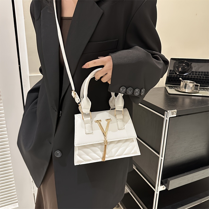 

Mini Shoulder Bag With Tassel Charm, Quilted Crossbody Purse, Elegant Embossed Pu Leather Handbag