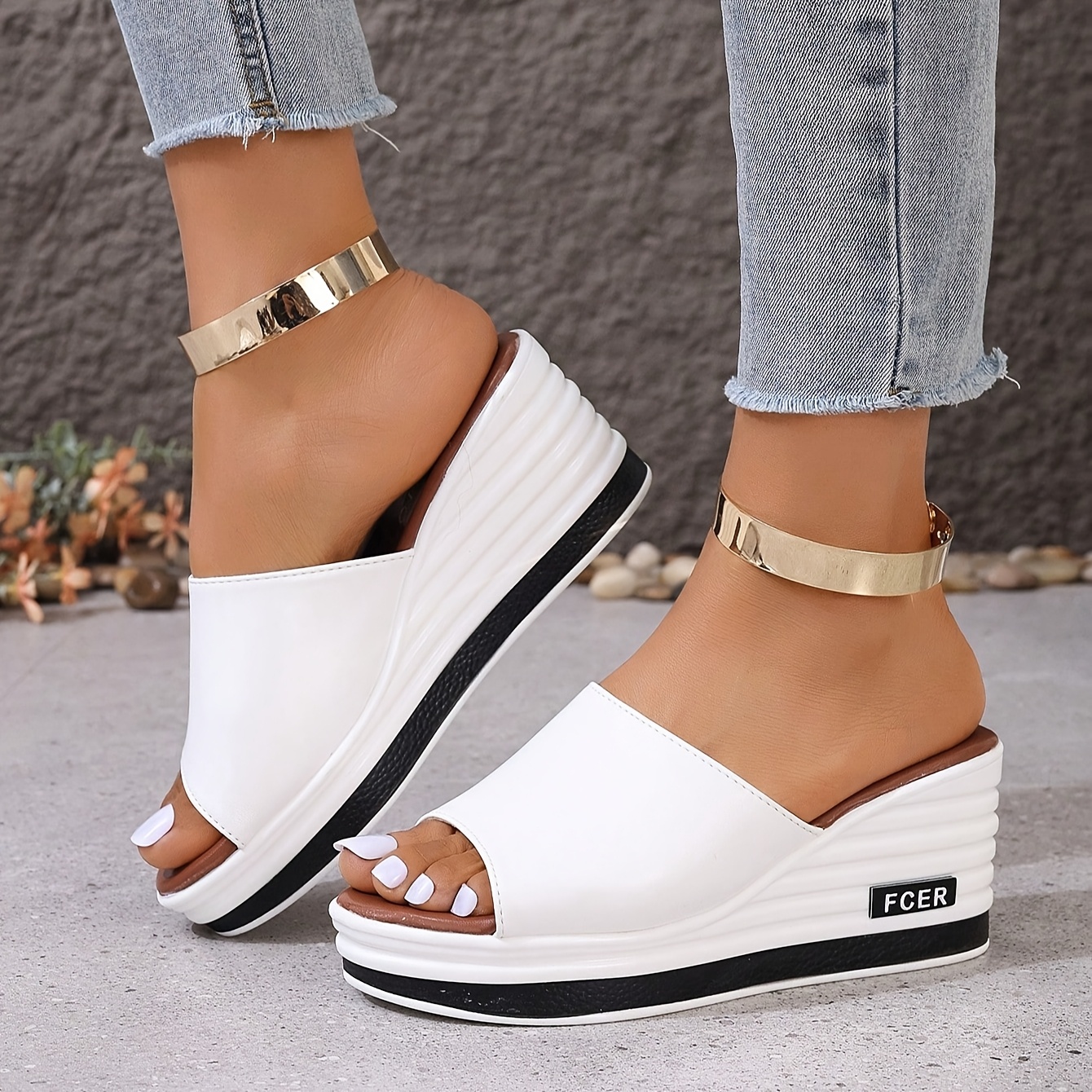 

Women' Slip-on Wedge Sandals - Comfortable Open Toe, Sole With Soft Pu Cover