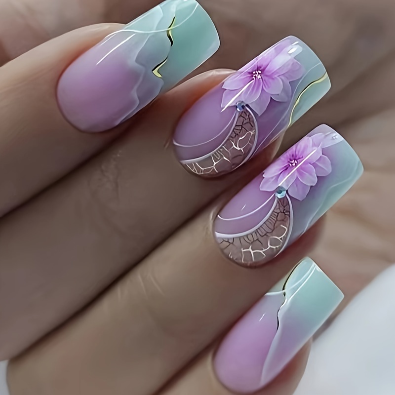 

Plaque carrée moyenne à pression sur les ongles Motif de fleurs violettes Faux ongles Couverture complète Motif Faux ongles pour femmes et filles, y à ongles et la colle en gelée