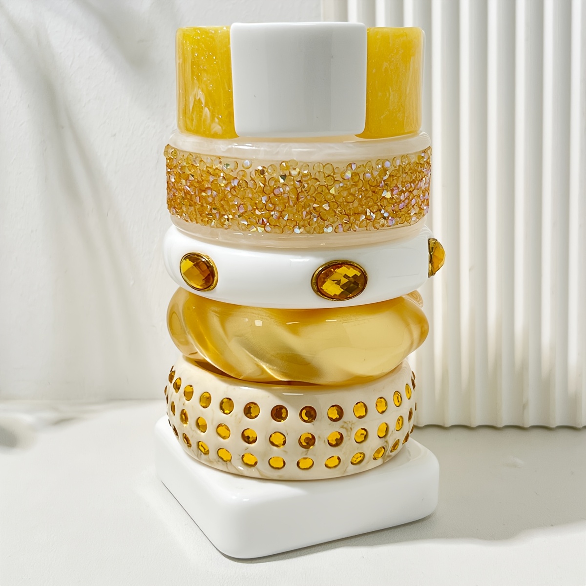 Creamy White Contrast Light Luxury Bracelet Set