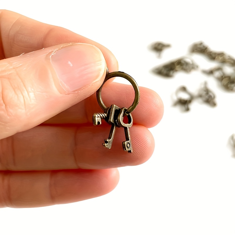 1 Vintage Bronze Miniature Key Pendant, 13mm - Perfect For Dollhouse Accessories, 1:6 Scale Iron Pendant With Detailed , Suitable For Diy Crafts And