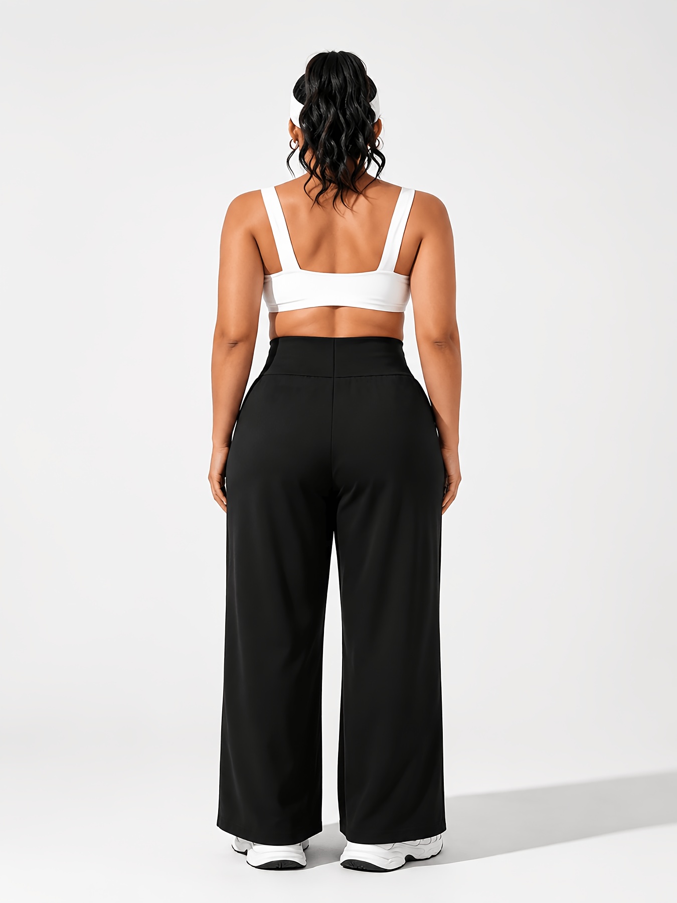 Pantalon Yoga Femme Grande Taille Pantalon de yoga grande taille taille haute jambes larges pour femmes 0XL-4XL Contrôle du ventre Anti-boulochage Anti-penetration Plissé avant Trousseaux latéraux profonds Double face Super doux 4 directions extensible Pantalon de sport décontracté pour yoga Salle de sport Travail en extérieur Toutes saisons