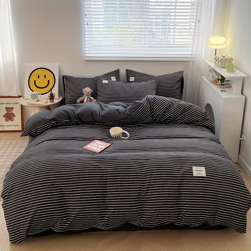 TEMU 4pcs Quilt Set (1*quilt Cover + 1*bed Sheet + 2*pillowcases, Excluding Quilt Core), Black And White Line Printed Bedding Set, Soft And