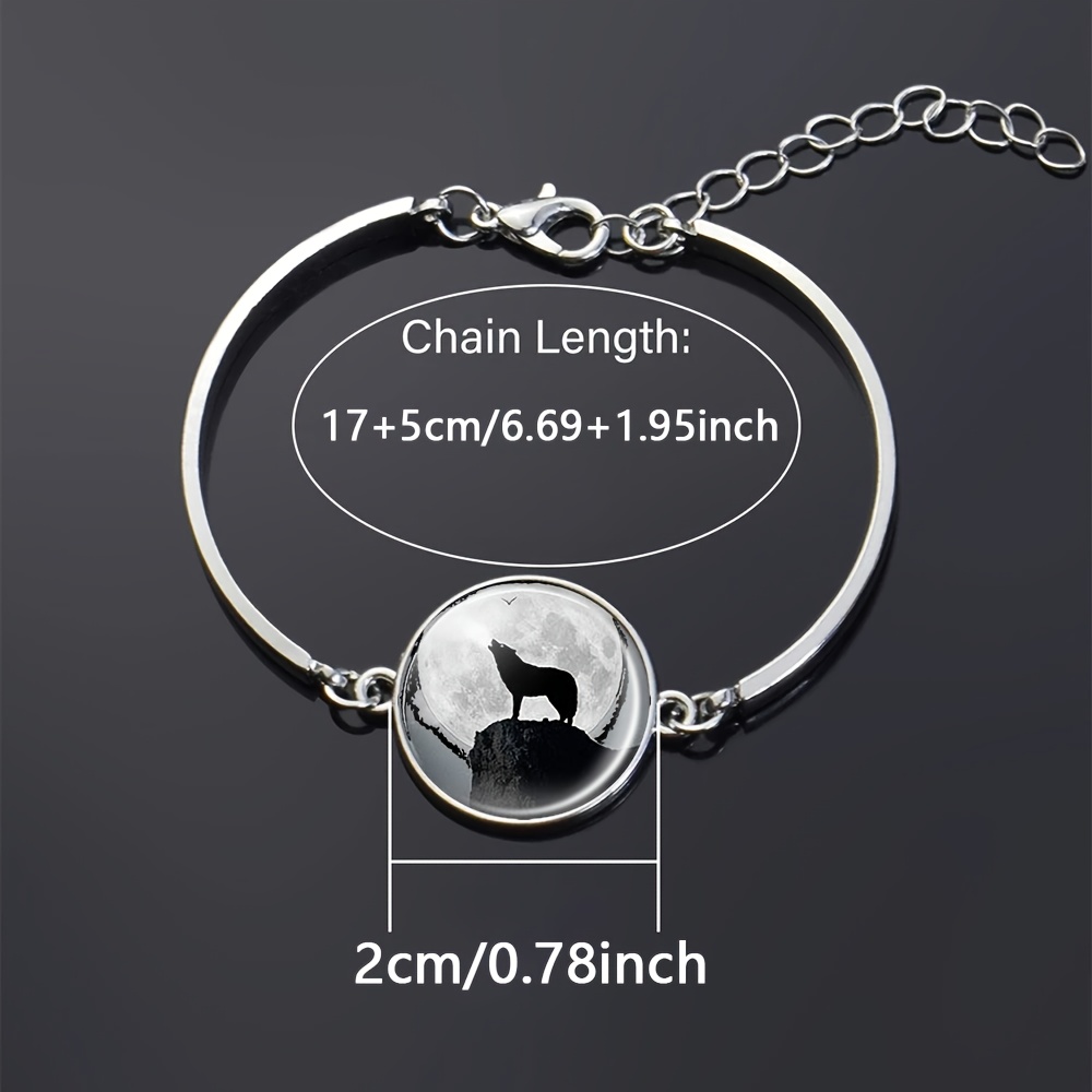 Women's Wolf Howling Under Moonlight Adjustable Bracelet