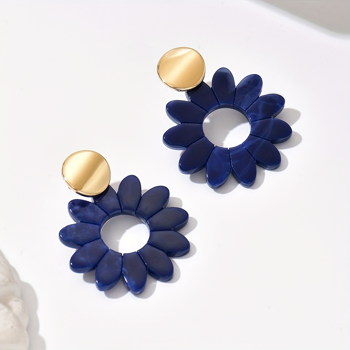 TEMU Creative Exquisite Temperament Acrylic Sunflower Stud Earrings Fashion Temperament Premium Suitable For Festive Gatherings Dates Daily Wear