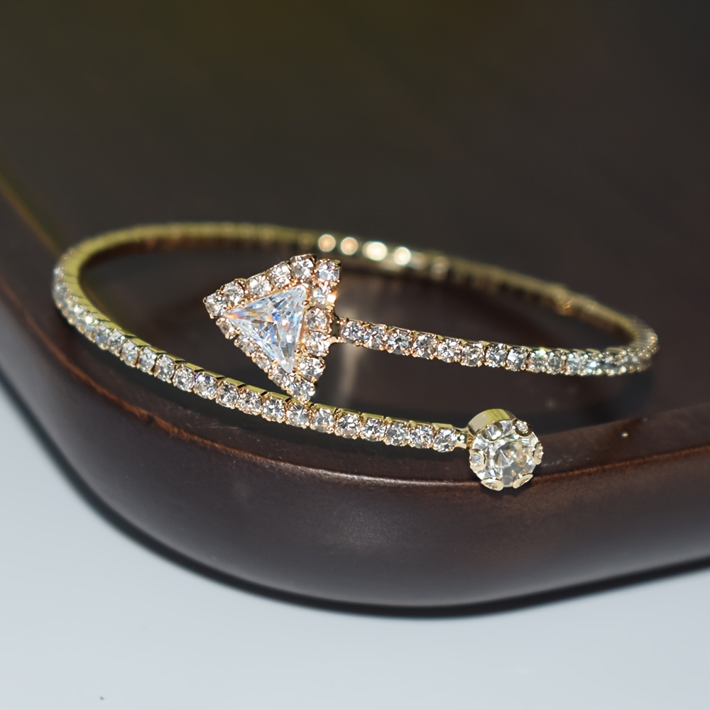 Elegant Cubic Zirconia Bracelet, Silvery-Plated