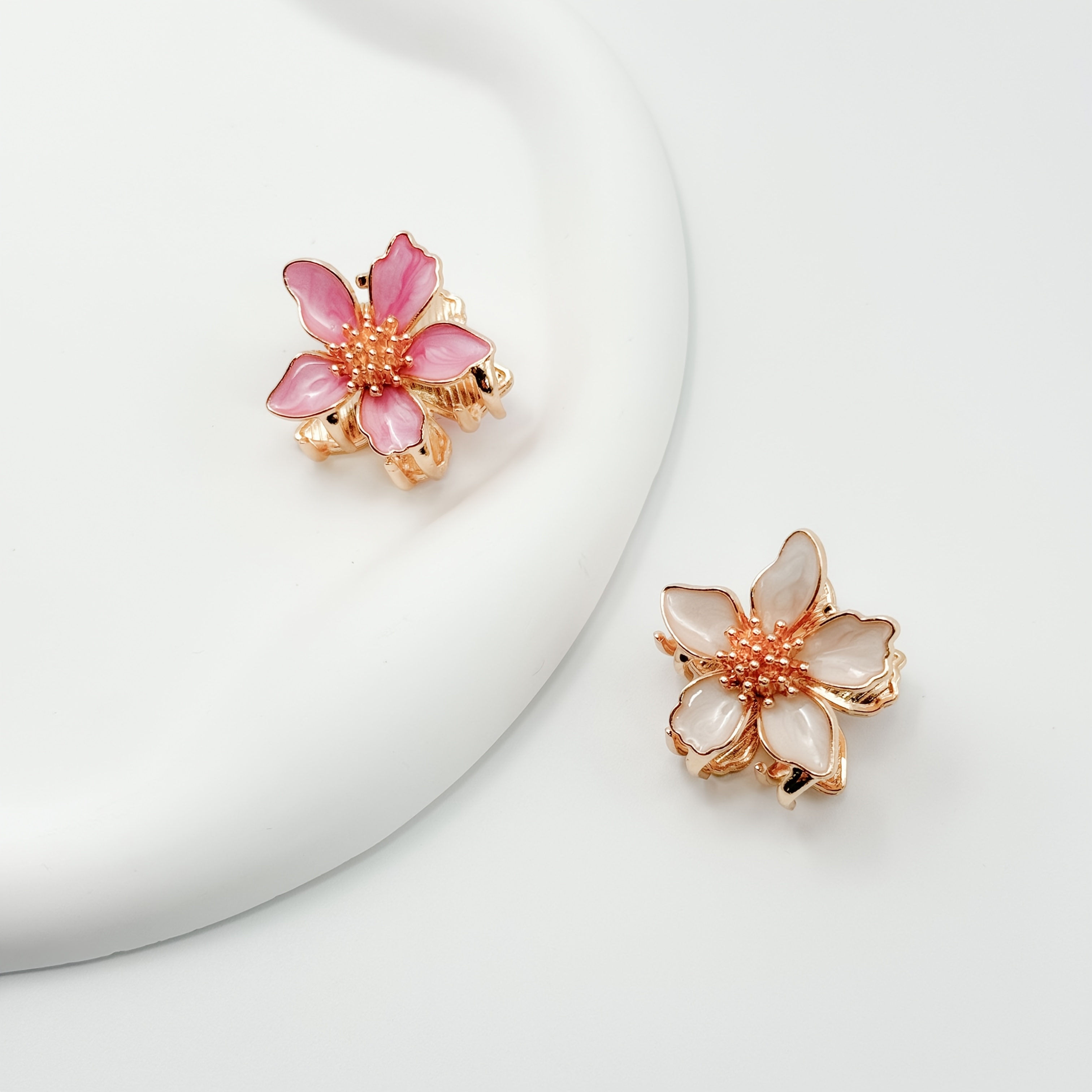 TEMU 2pcs Set Alloy Artificially Painted Five-petal Flower Mini Hair Claw Clip, Sweet Small Flower Hairpin, Versatile Half-updo Bangs Clip, Daily And