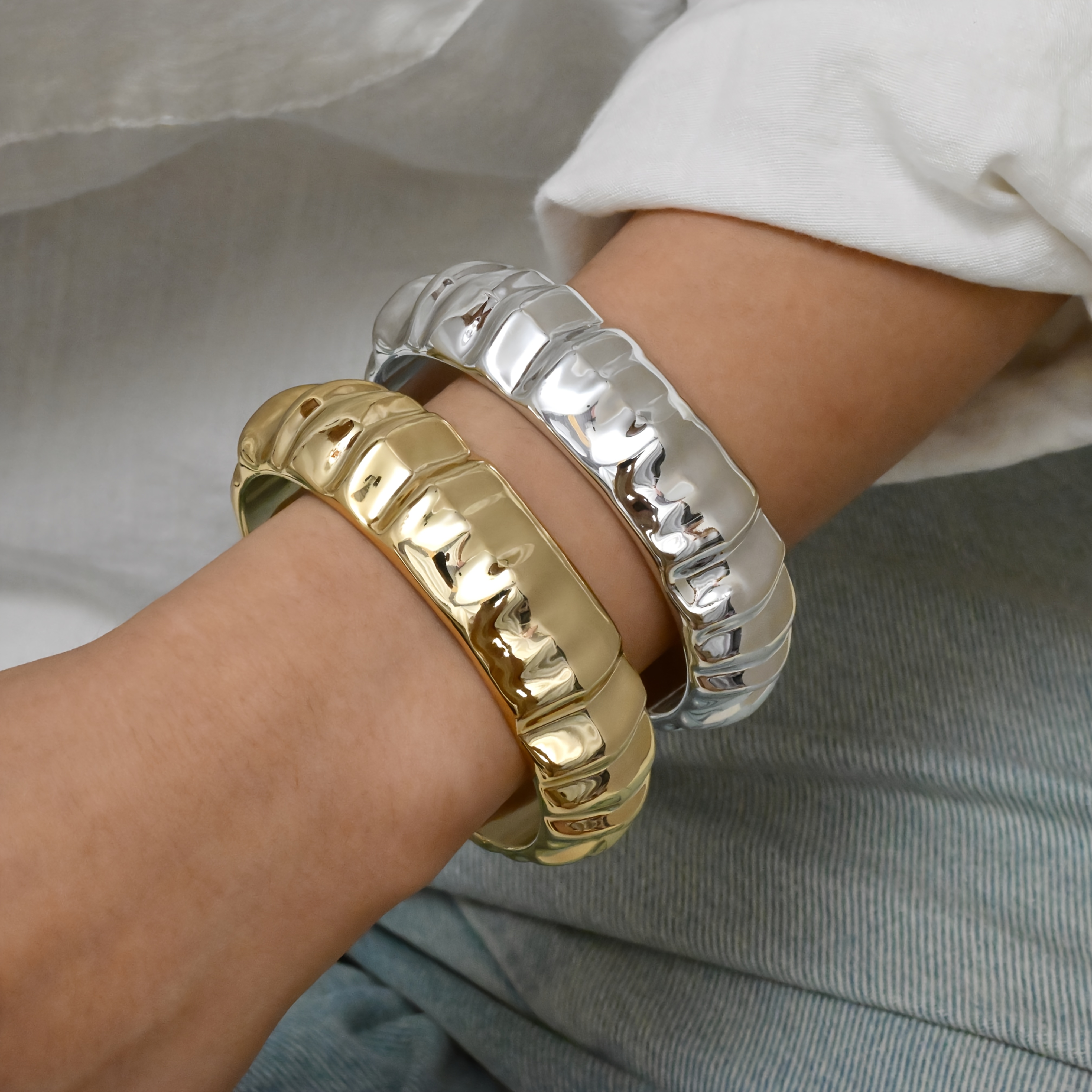 2pcs Classic and Versatile Bracelet Set