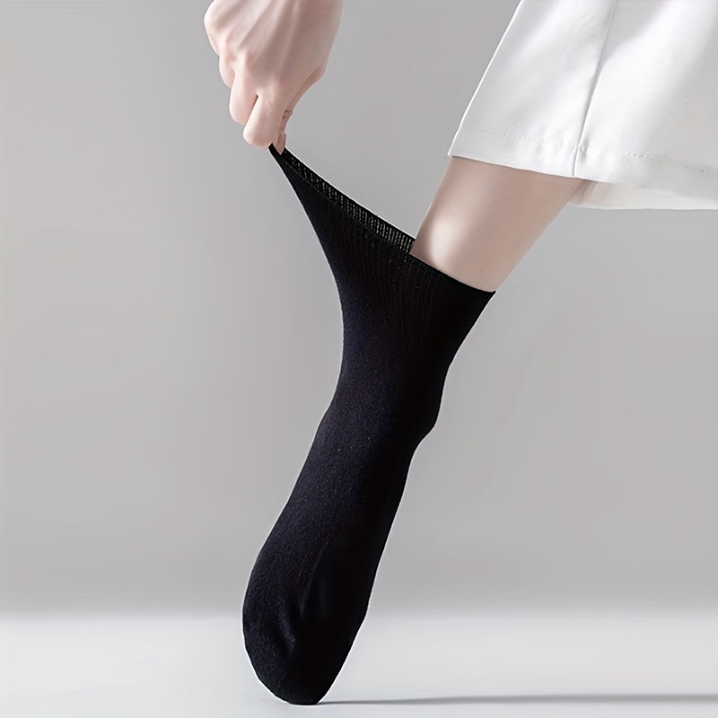 Image of 3 Pairs Women's Loose Fit Socks, Sweat-absorbing, Breathable, Casual Sports Socks For , Suitable For Pregnant Women With Thick Legs And Swollen Legs, Middle-aged And Elderly People To Wear