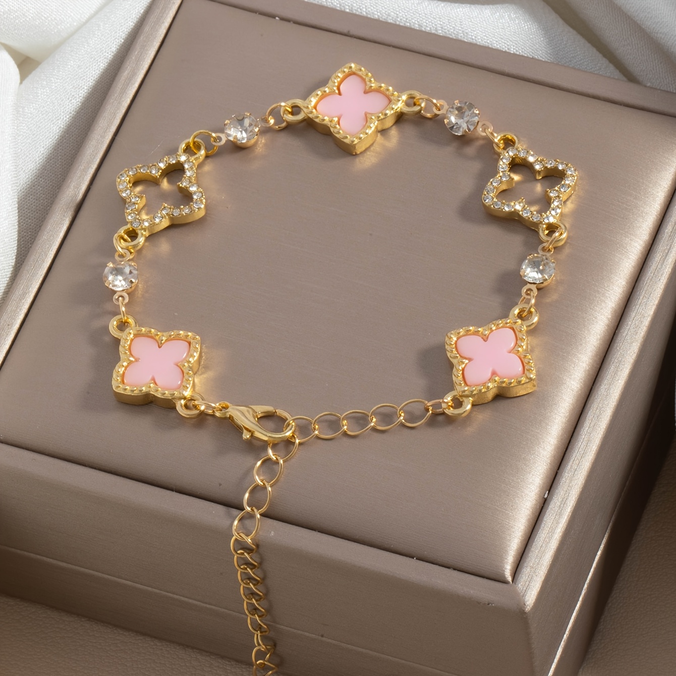 TEMU 1pc Of Luxurious And Exquisite Metal Hollow Clover Bracelet, Elegant And Charming Female Charm Jewelry