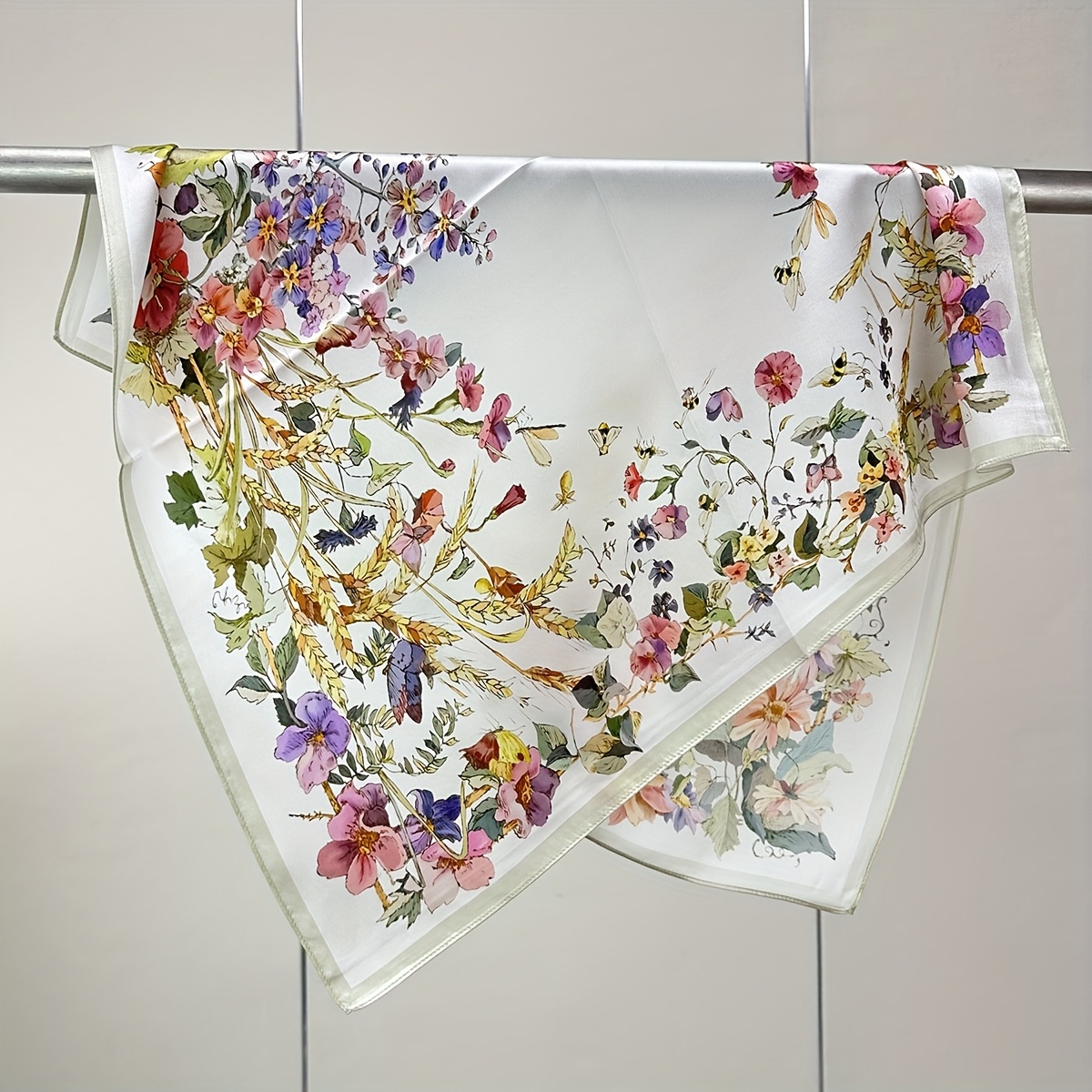 Women's Elegant Floral Print 100% Mulberry Silk Scarf - Soft Breathable Lightweight Non-Stretch Neck Wrap for Spring Summer Casual Outings, Versatile Fashion Accessory, Silk Scarf for Hair