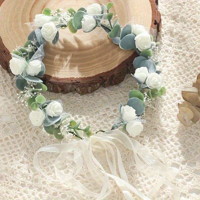 E-shop Ein weißer Rosenkranz mit grünen Pflanzen Atmosphäre, für Hochzeiten Partys