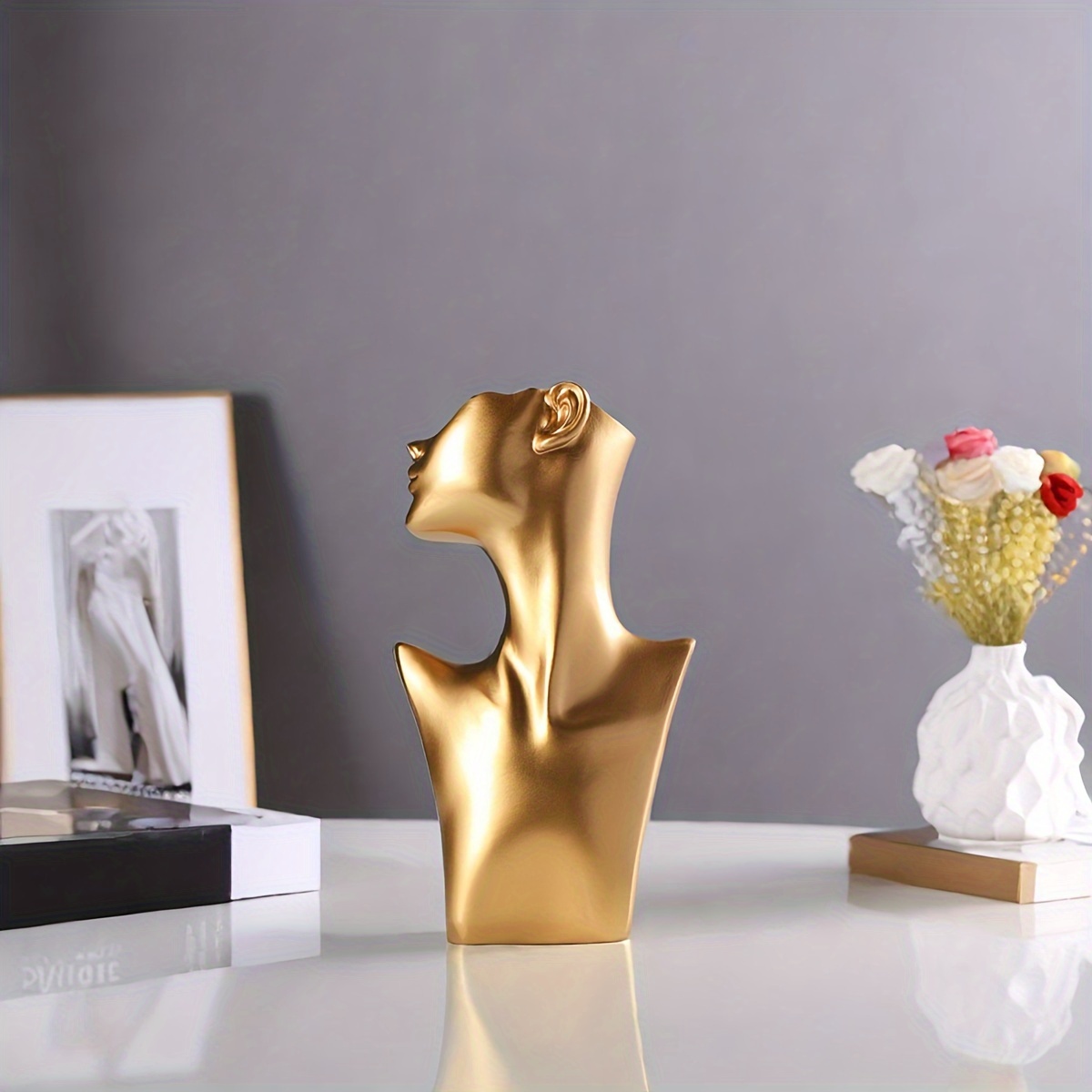 

1pc - Decor For , Figurine For , , Bar, , And Display - Unique