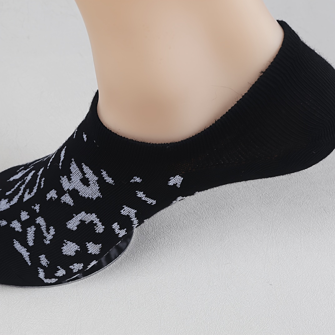 6 Pairs of Black, White, and Grey Women's Ankle Socks