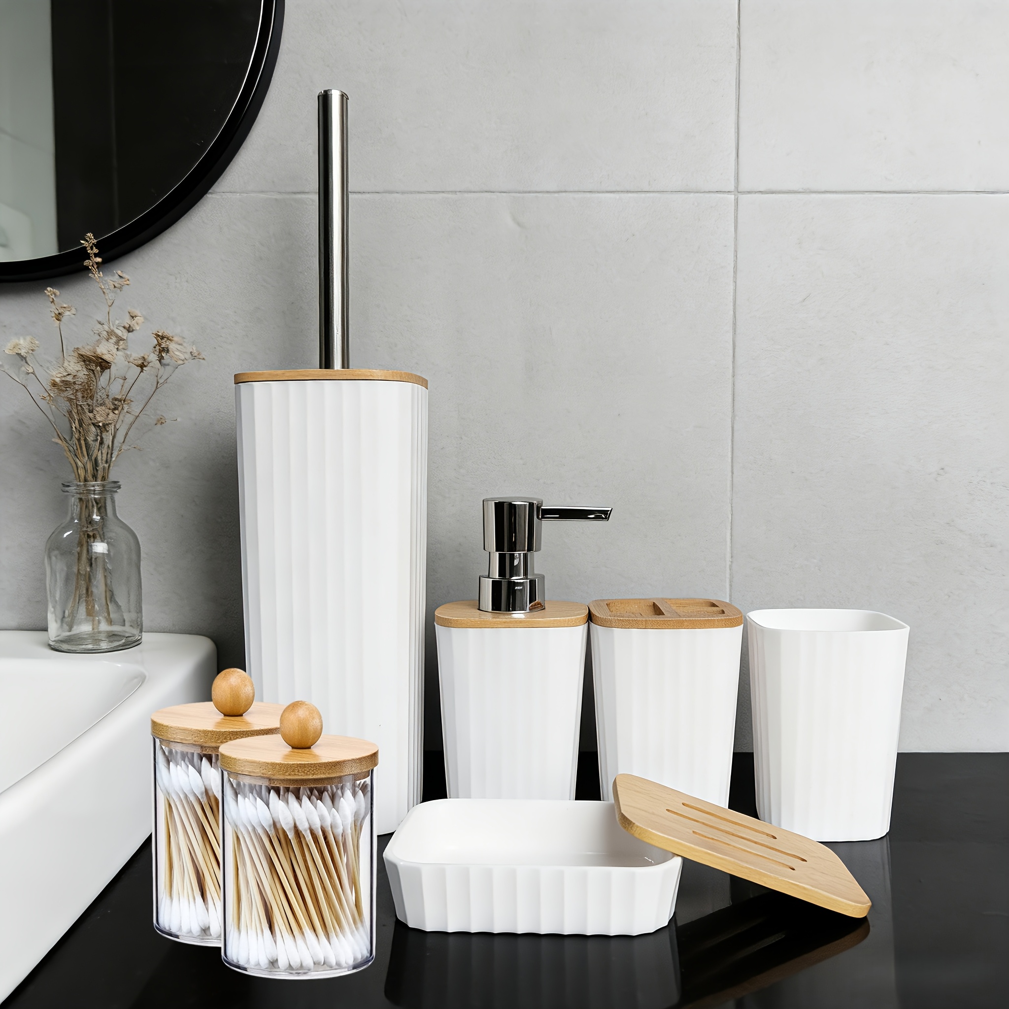 juego de muebles para baño de 7 piezas, material de bambú + plástico, superficie con diseño a rayas, mango de acero inoxidable, cepillo de cerdas densas, estilo minimalista   y americano.   cepillo y soporte para inodoro, dispensador de jabón  , portacepillos de dientes, vaso