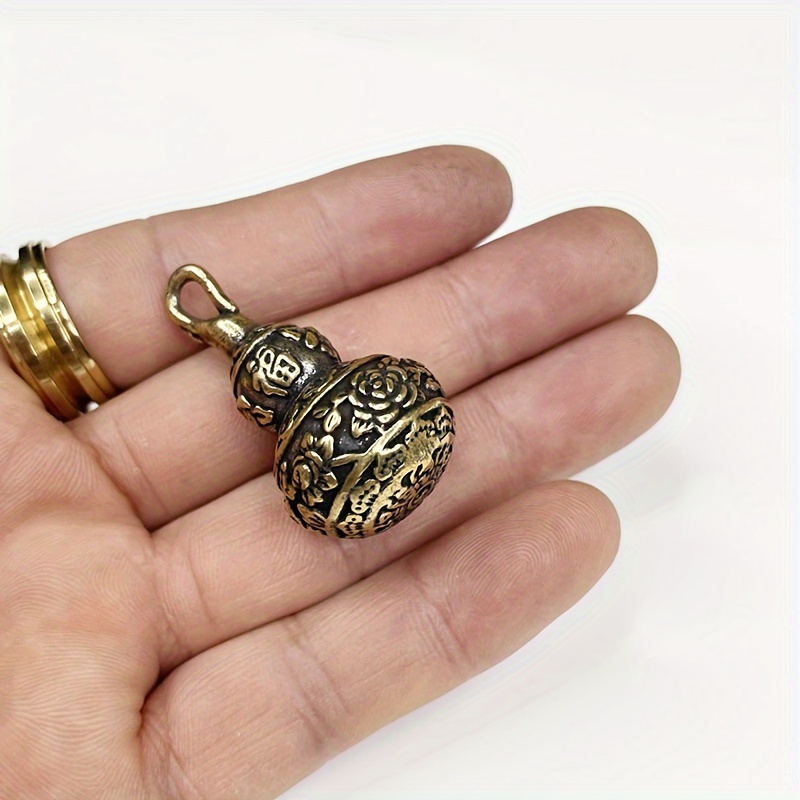 

1pc/2pcs Retro Pure Copper Brass Gourd Keychain Pendant For Men, Key Chain Ornament Pendant