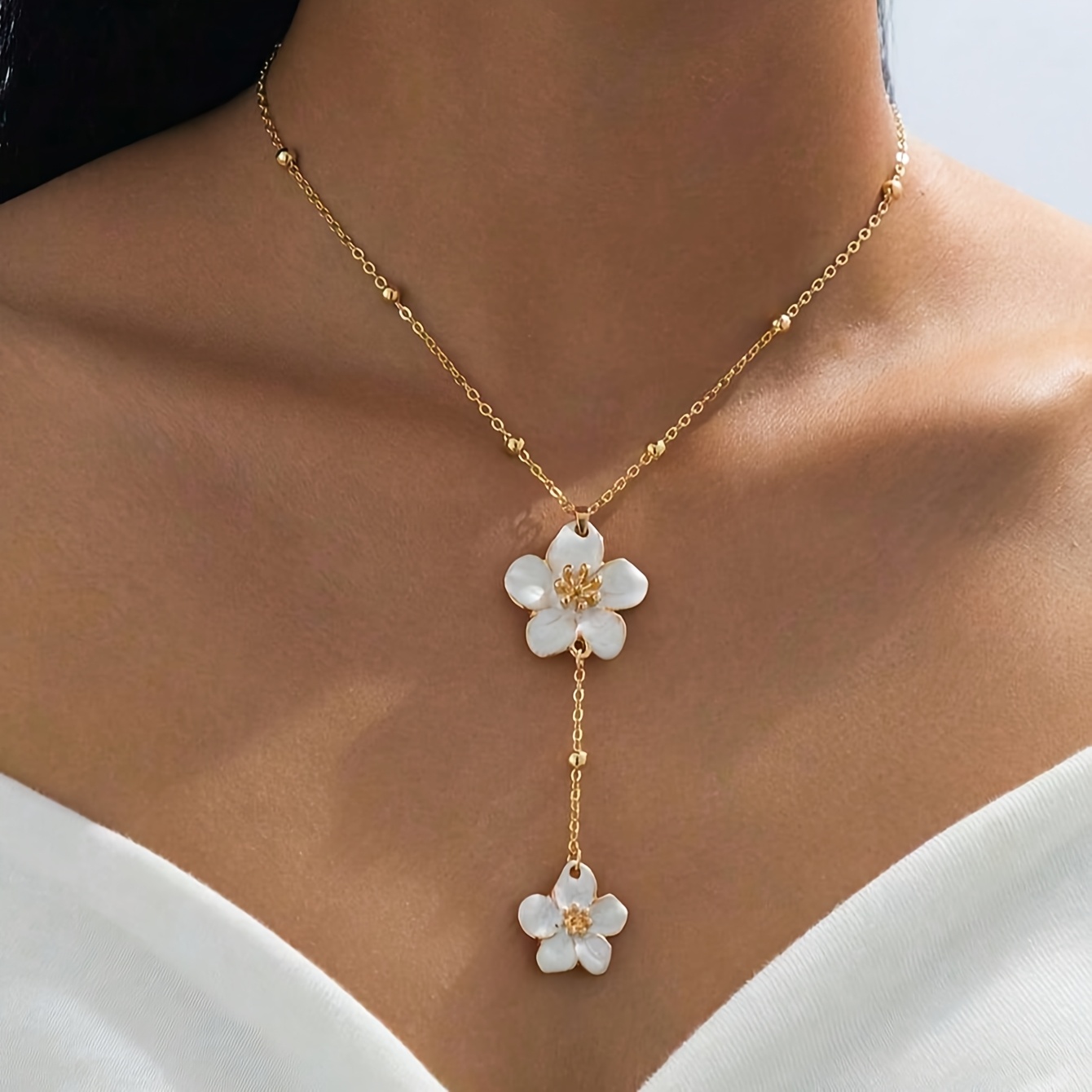 TEMU 1pc Easy Elegant Flower Fashion Versatile Pendant Necklace, Suitable For Daily Wear, Party Gatherings, And Banquets