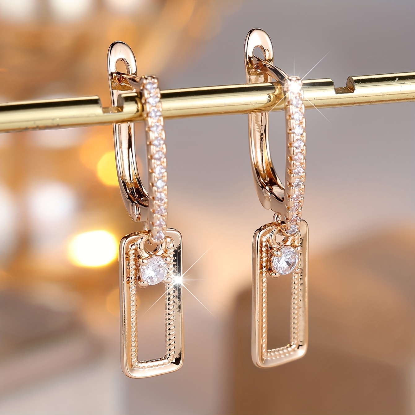 A Pair Of Elegant And Trendy Long Women's Earrings With Sparkling Synthetic Synthetic Zirconia, Perfect For Daily Wear