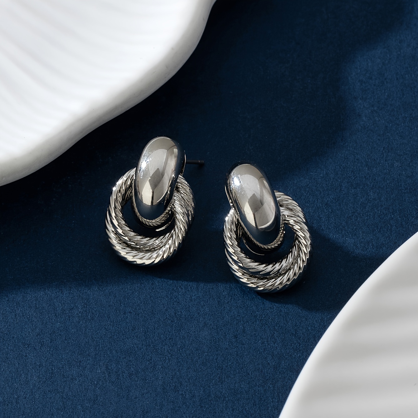 Small Circle Thread Earrings Classic Ear Studs