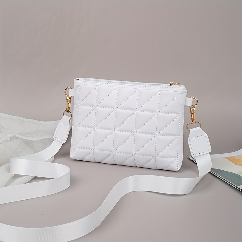 2025 New Women's Fashion Quilted Chevron Crossbody Bag - with Adjustable & Detachable Strap, Golden-Tone Hardware, Zipper Closure, Khaki/White/Black, Crossbody Purse, Versatile Travel Purse, Modern Accessory, Durable Polyester Lining, Everyday Handbag, Stylish Handbag, Highquality Stitching, Compact Handbag, Daily Essentials