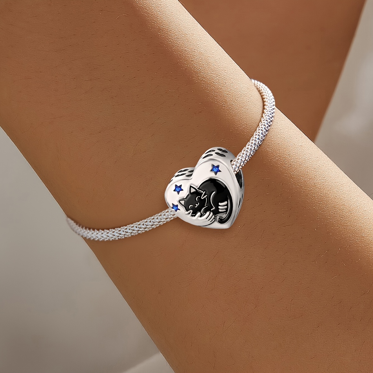 Silver Plated Cute Cat Pendant for Bracelet & Necklace
