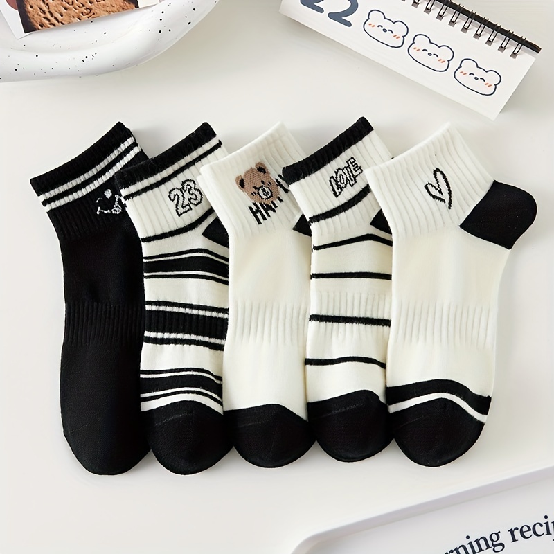 

5pcs Women's Cute Cartoon Bear & Heart Striped Ankle Socks - Breathable Polyester , Machine Washable