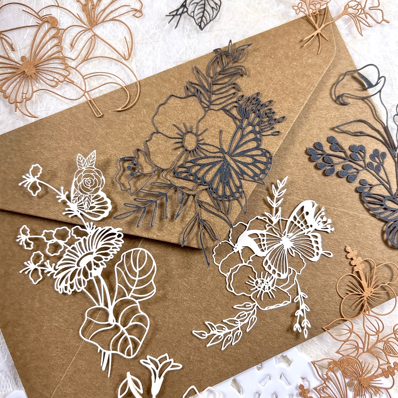 

Pack Of 10 Sheets Of Retro Floral Branch And Leaf Hollowed Out Base Material Paper, Paper For Magazine Planning, Decorative Collage Diy Craft Material Paper