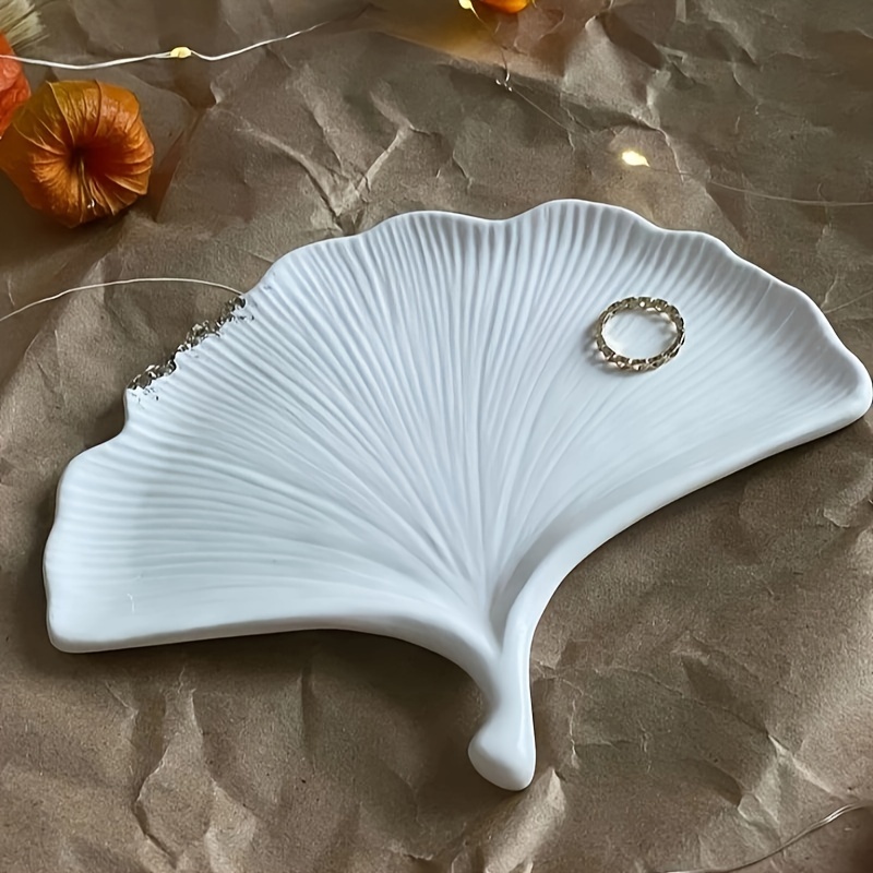 

1pc Concrete Ginkgo Leaf Tray Silicone Mold Handmade Maple Leaves Shape Jewelry Storage Tray Dish Tray Molds Craft Gift Plaster Resin Mould
