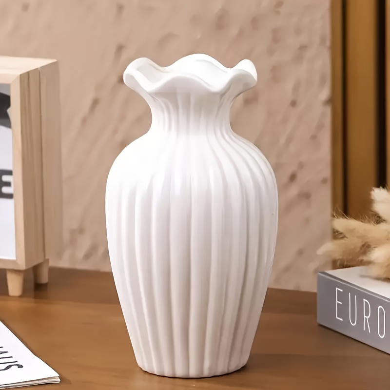 E-shop Moderne Keramik Vase in Weiß mit Wellenmuster - Zylindrische Form für Trockenblumen, Deko-Mittelstück für Zuhause, Moderne Tisch- oder