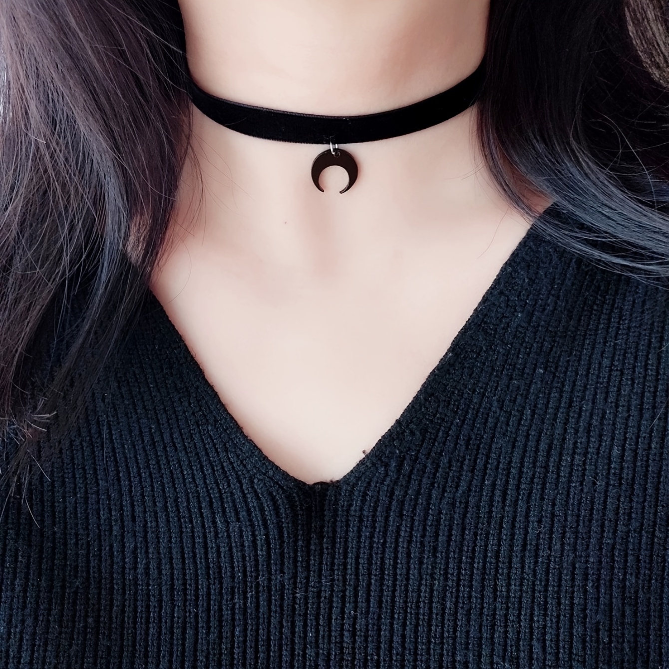 1pc Dark Choker Velvet Necklace Black Moon Crescent Pendant All-match Neck Jewelry