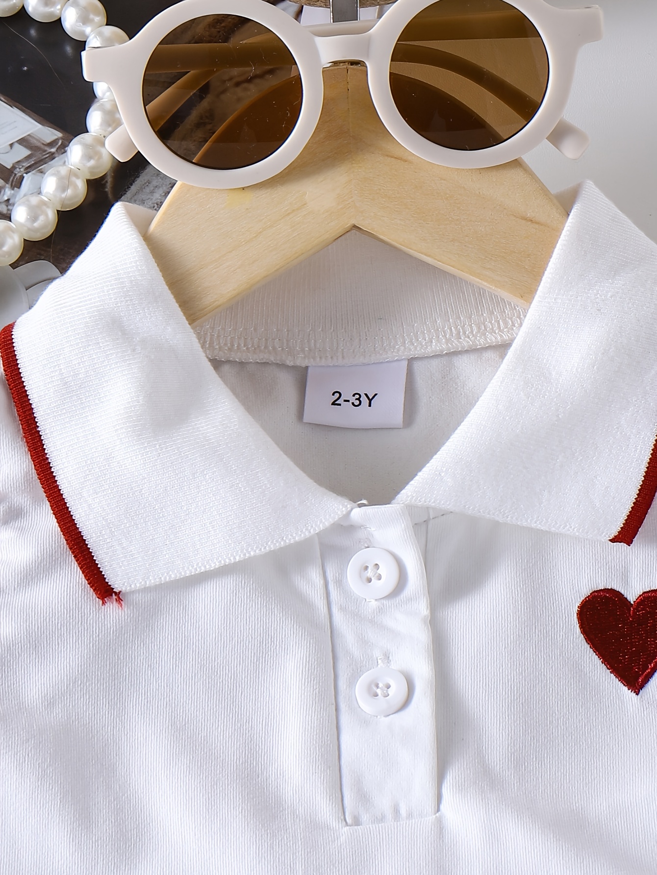 Conjunto de 2 Peças para Meninas de Verão com Regata Branca de Gola Polo  7