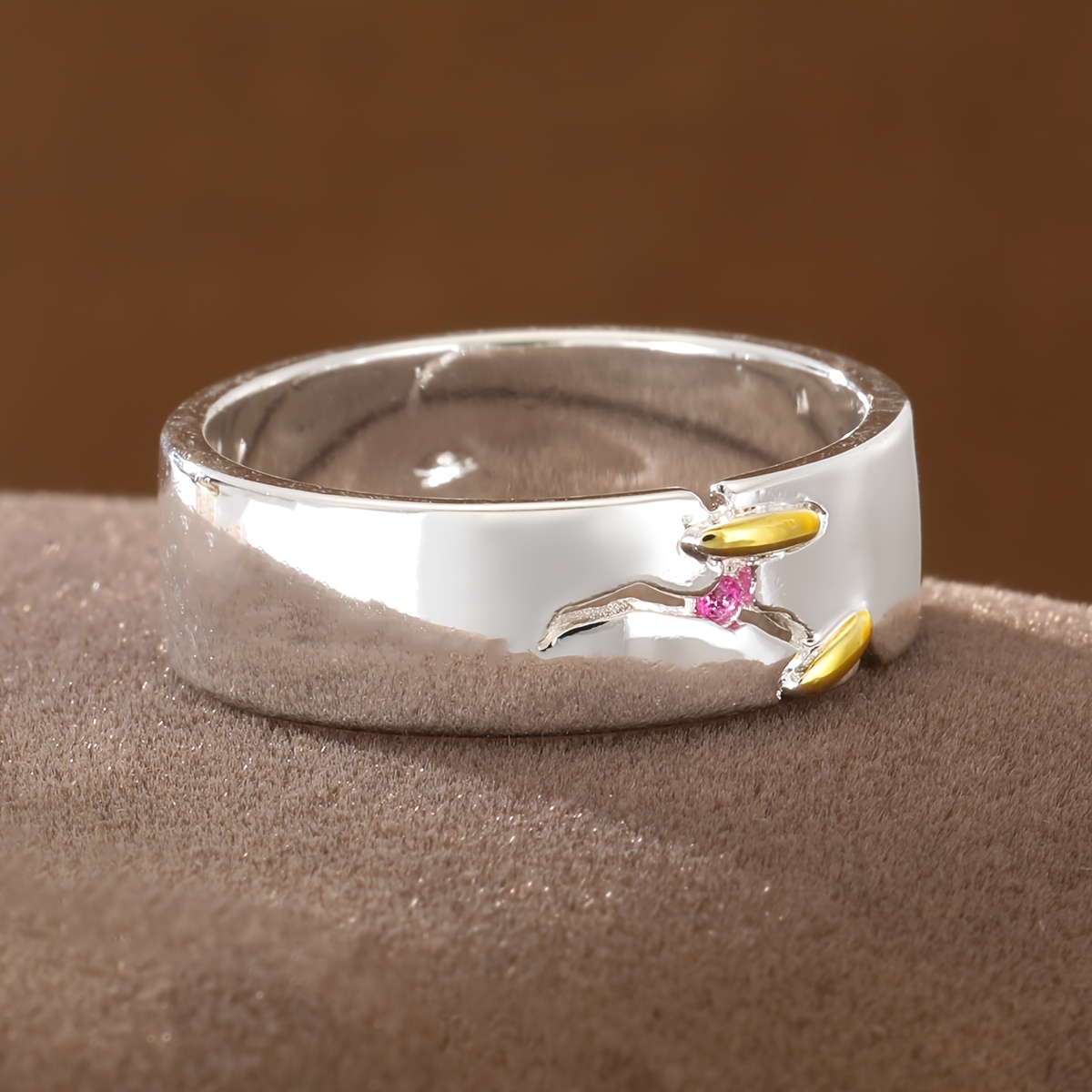 Women's Two-Tone Pattern Pink Synthetic Zirconia Ring, Party Ready