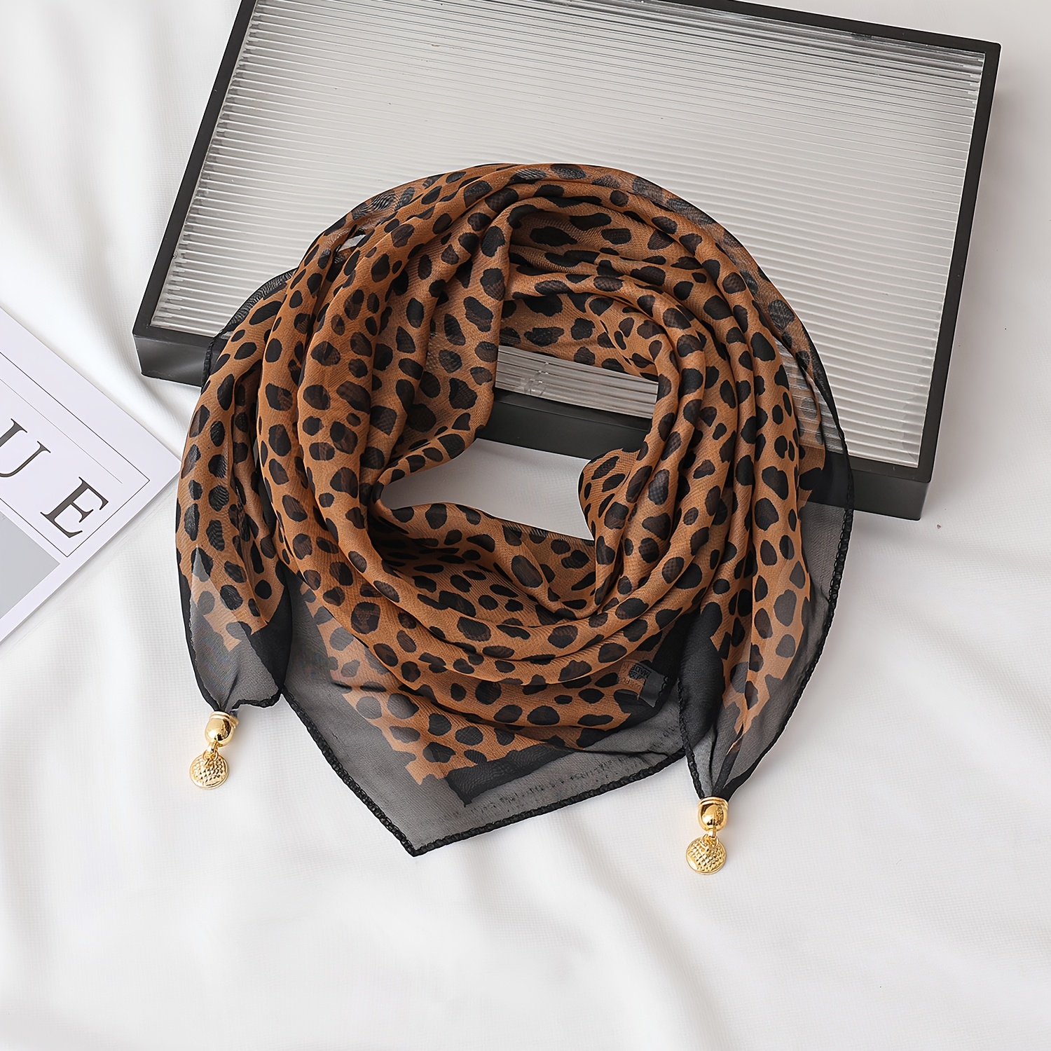 TEMU 1/2/3/4pcs Fashion Leopard Print Magnetic Closure Scarf Women's Decorative Scarf Magnetic Closure Warm Small Scarf Thin All-match Scarf Winter
