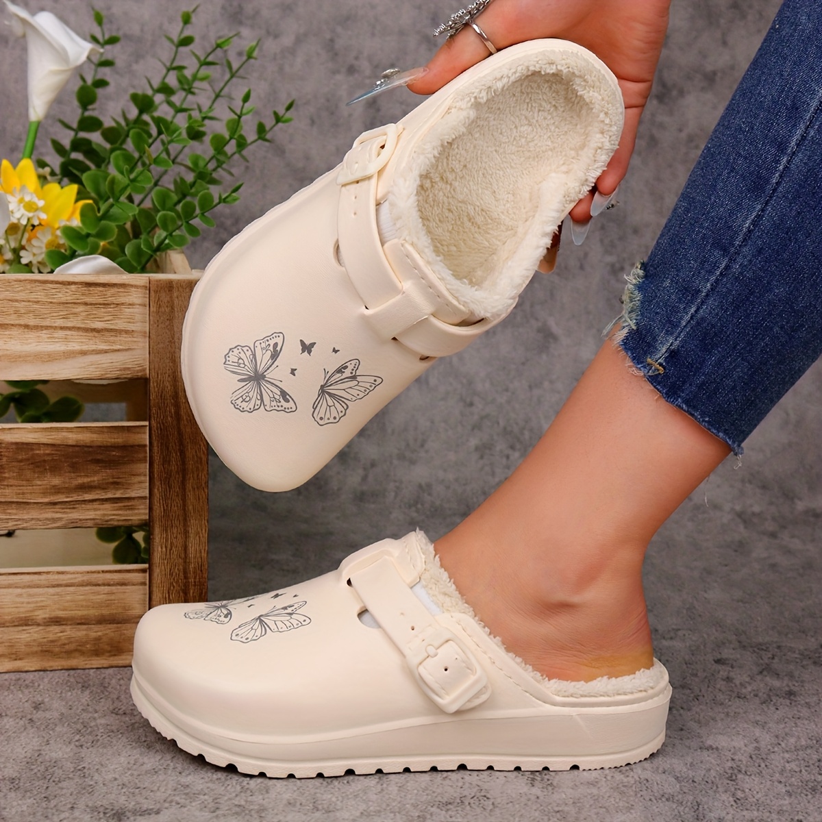 Image of Women's Winter Slippers With Plush - Adjustable Strap & Snap Closure, Soft Warm Sole Suitable For /outdoor, Elegant Pattern Eva Shoes, Women Shoes