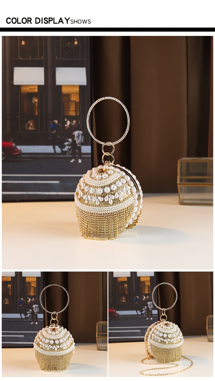 Clutch from the side showing depth