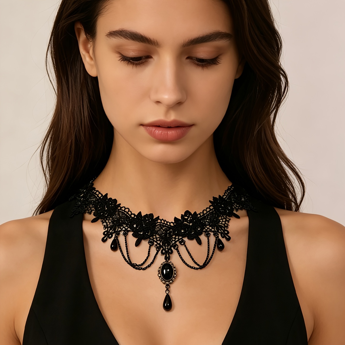 TEMU Collier Gothique Style Vintage Col Ruché, Pendentif Noir Chaîne de Perles Multi-Couches Bijou de Cou, Accessoire Robe de Soirée