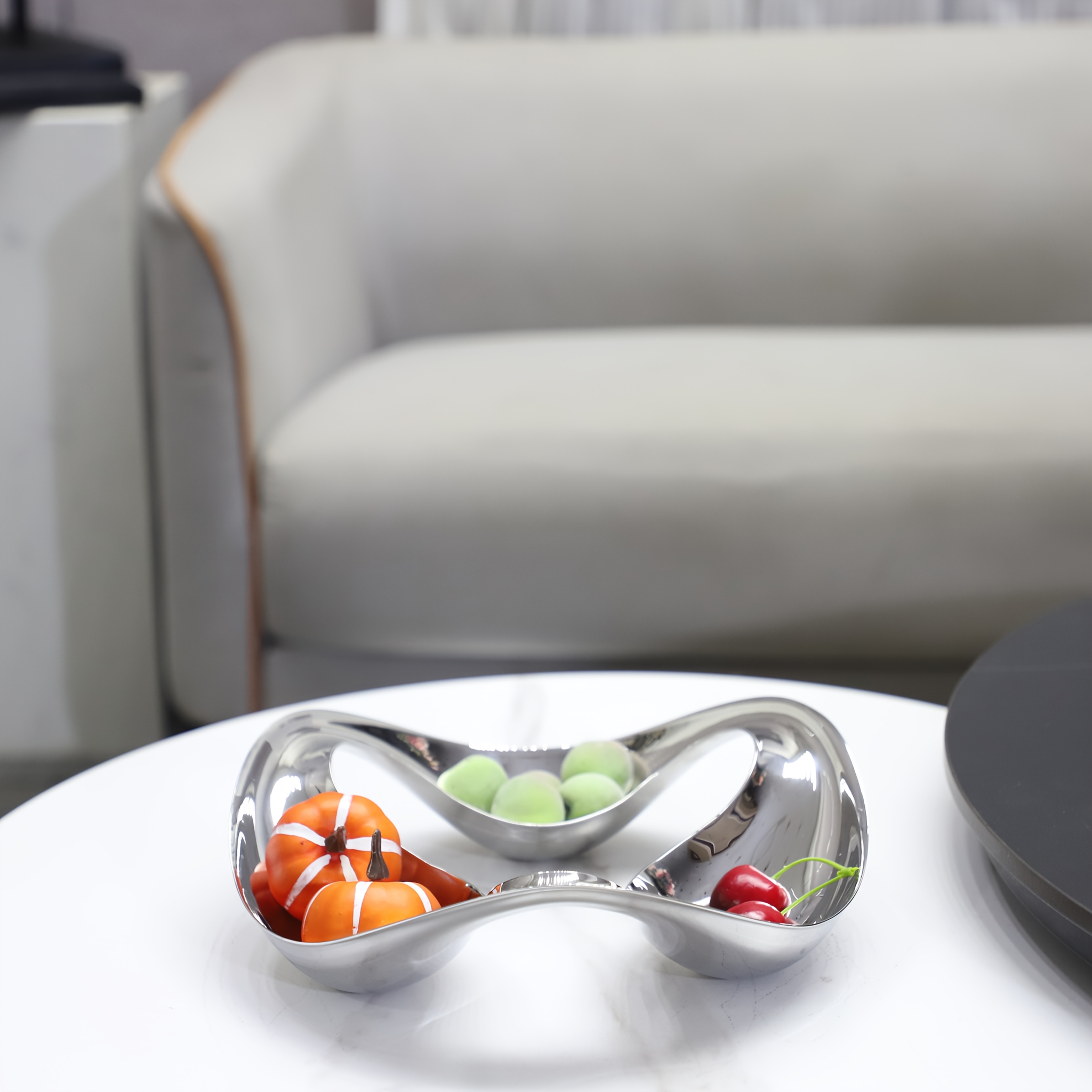 1pc Minimalist Silvery Stainless Steel Candy Dish Irregular Shape Model Room Metal Ornaments Creative Decorations (Non-Food Contact)