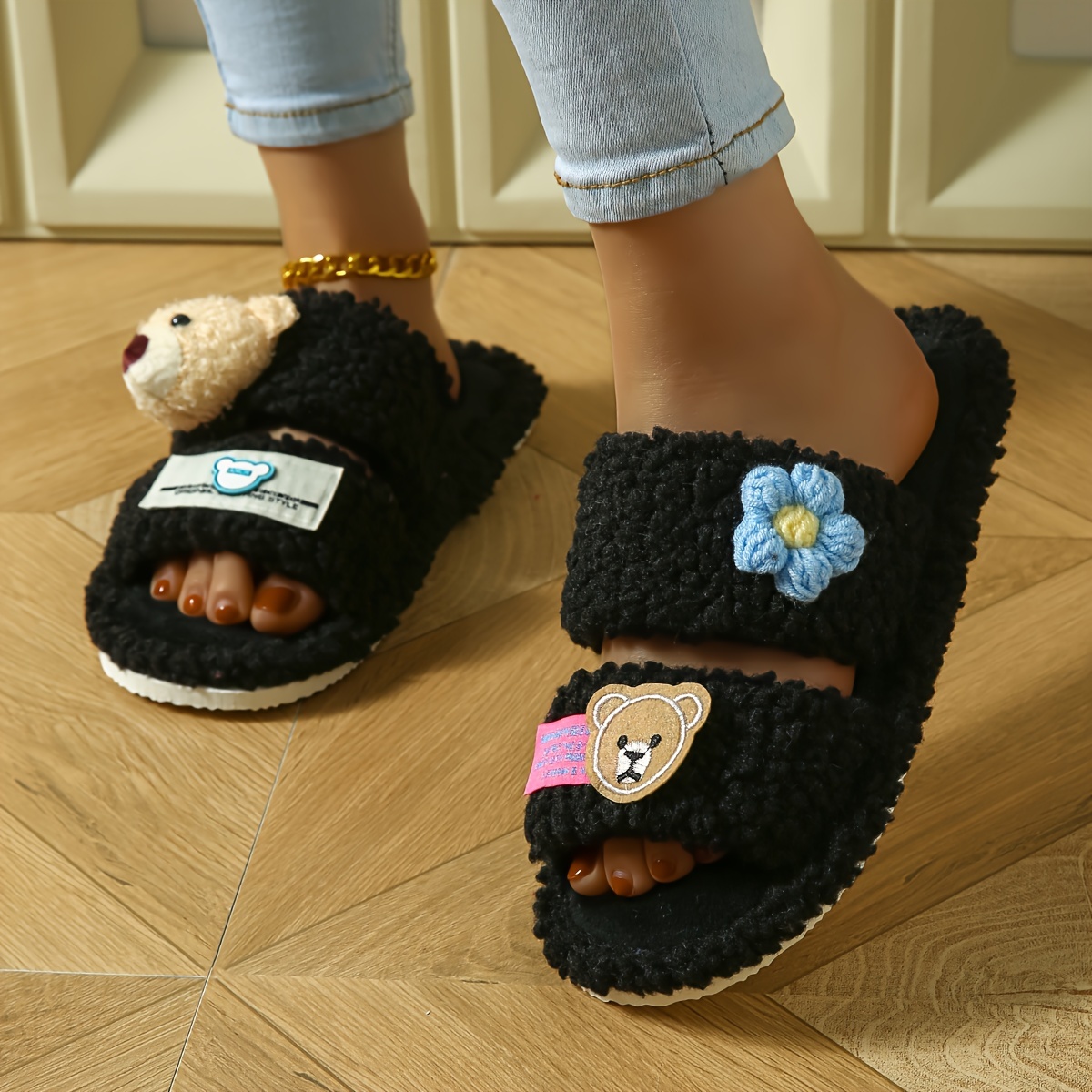 

New Fashion Cute Comfortable Home Indoor Bear Sticker 1 Word Women's Furry Slippers