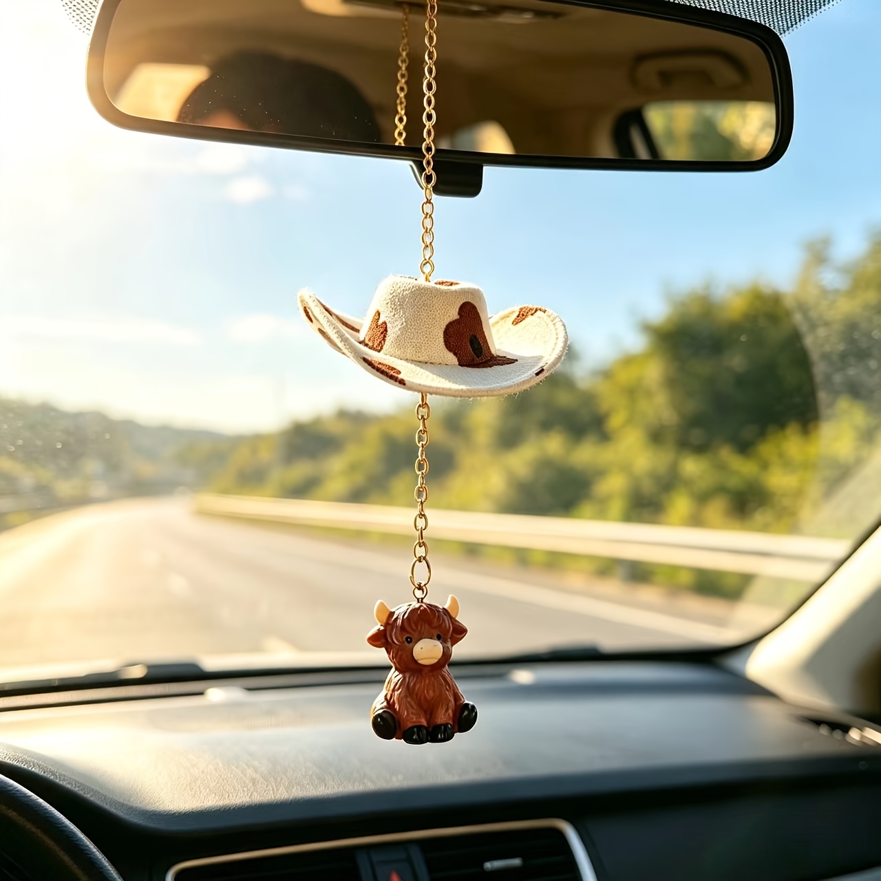 TEMU 1pc Car Interior Hat-shaped And Highland Cow Pendant, Used As Car Suspension Decorative Accessory, Exquisite And Compact, A Car Interior