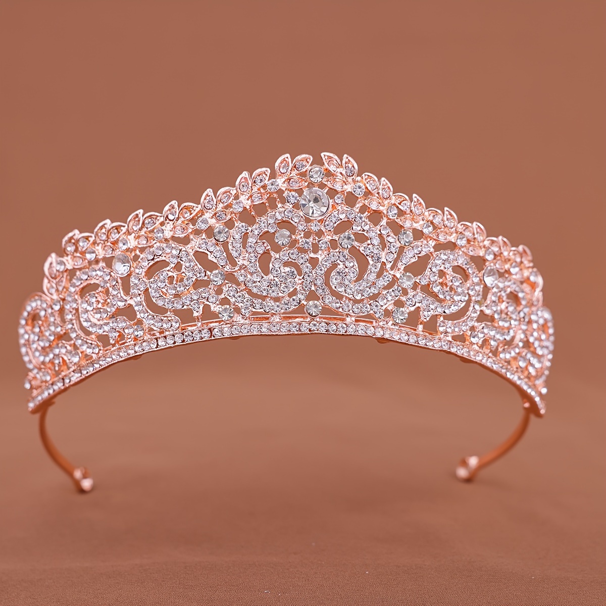 tiaras and crowns sold on Temu Canada