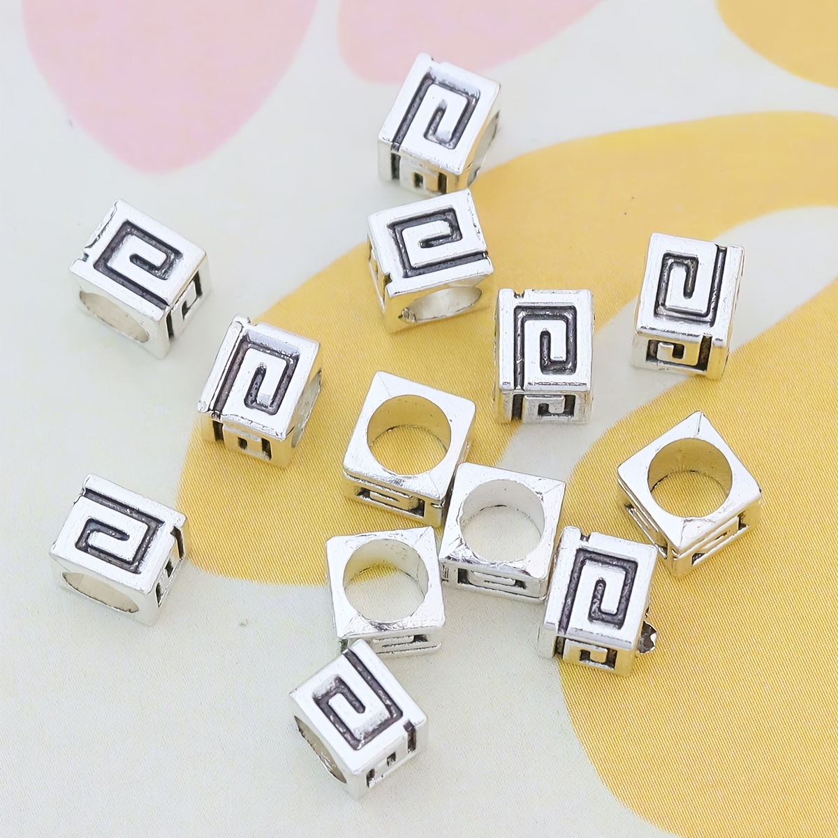 TEMU 50pcs Perles d'espacement cubiques argentées vintage, matériau en alliage de avec sculpture de corde transparente, grandes perles carrées en