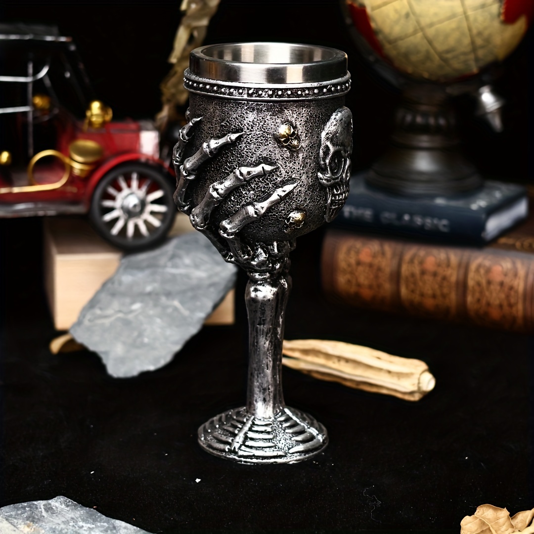 2024 new halloween gift skull wine glass red wine glass skull ghost hand goblet stainless steel inner cocktail glass gothic wine glass christmas gift dark style home decoration wine glass details 6
