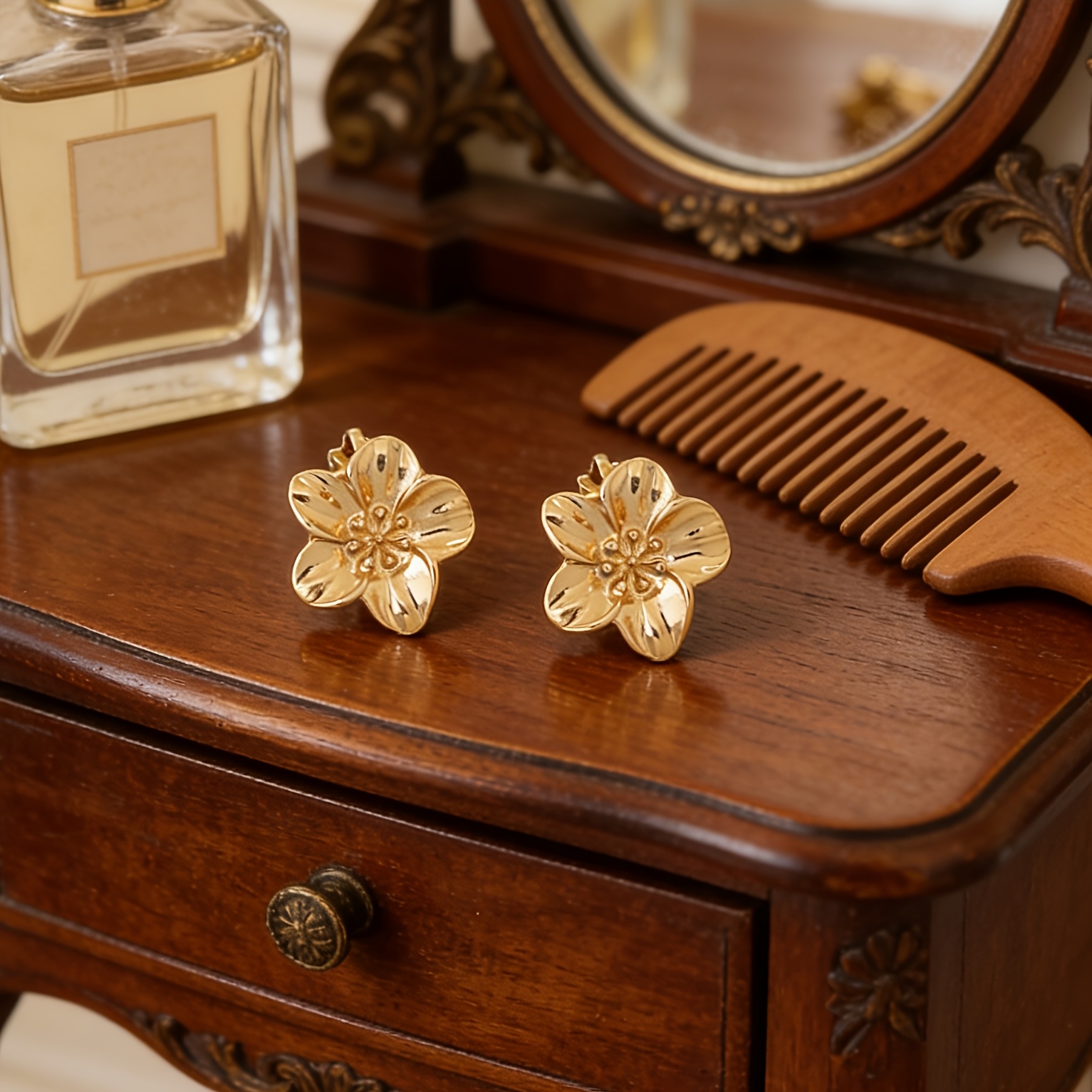 Women's Stylish Hypoallergenic Flower Ear Clips, Non-Pierced