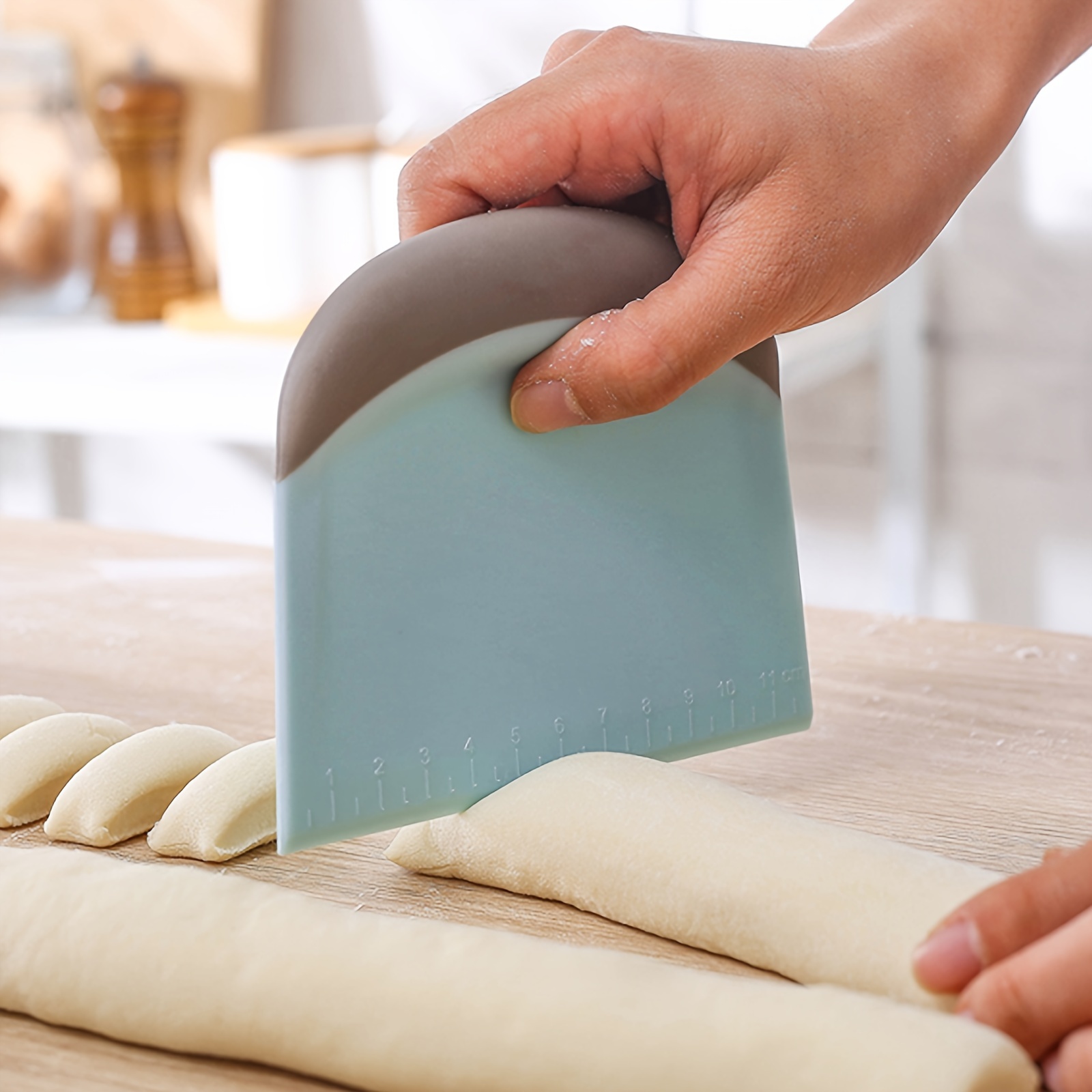 Plastic Dough Cutter with Soft Handle for Kitchen Use